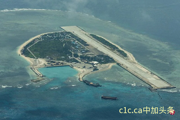 菲载记者俯瞰主权争议岛礁 遭中国海警下令“立即离开”