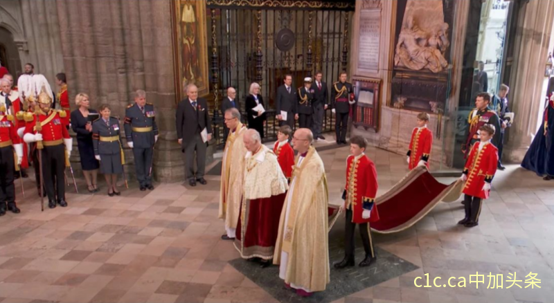 英国国王查尔斯三世和王后卡米拉加冕--中国国家主席习近平和夫人彭丽媛致电祝贺