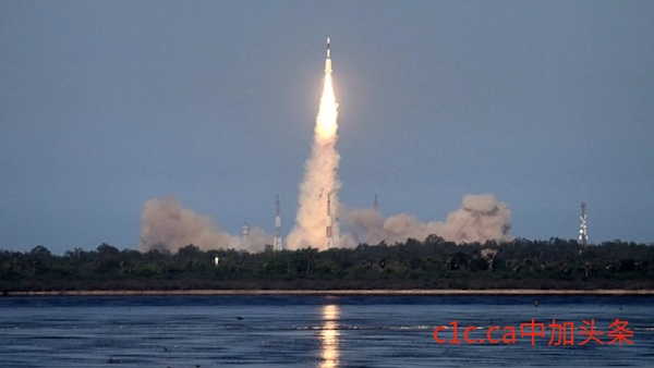 印度成功进行载人航天计划内的首次火箭发射